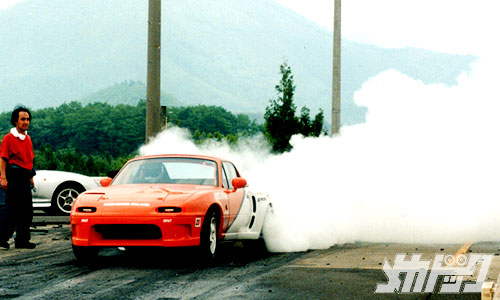 ���J�h�b�N�f���J�[